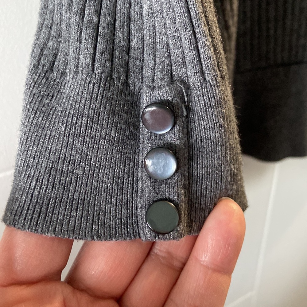 Ladies Cardigan - Picture 3 of 5